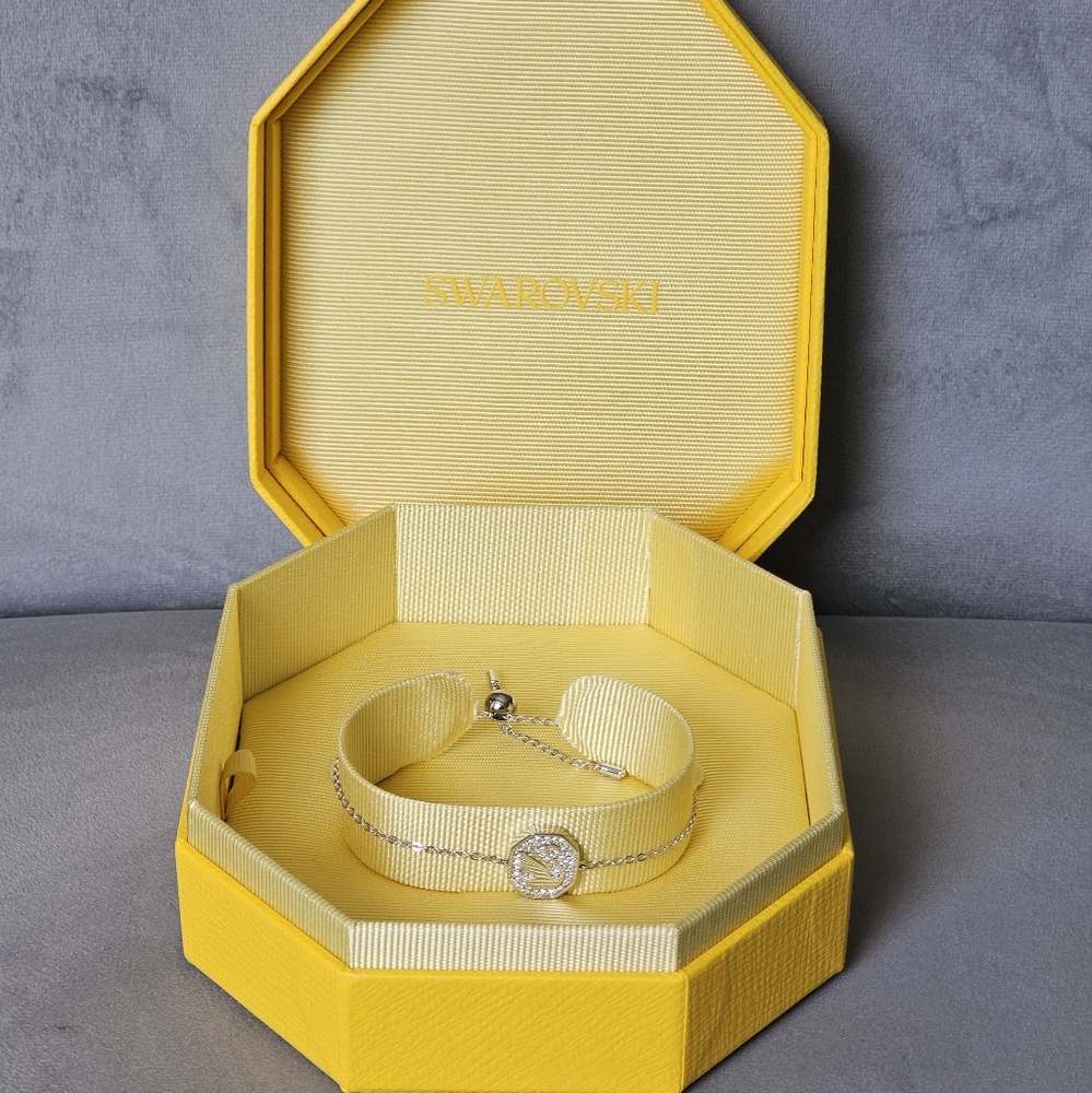 New SWAROVSKI bracelet